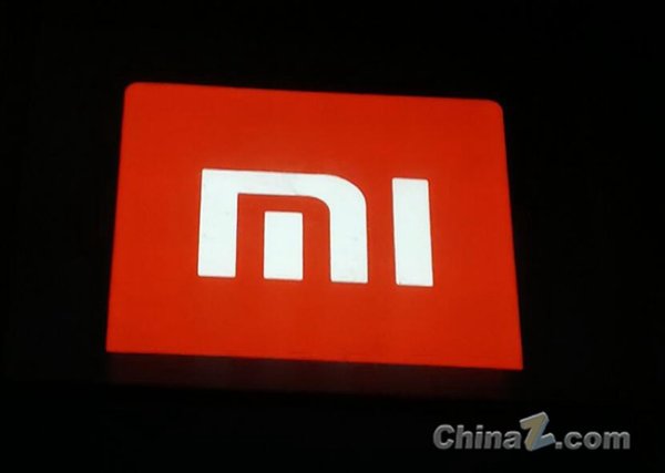 贝格富配资 黄仁勋与雷军合影上热搜 一旁小米SU7 Ultra见证科技双雄会
